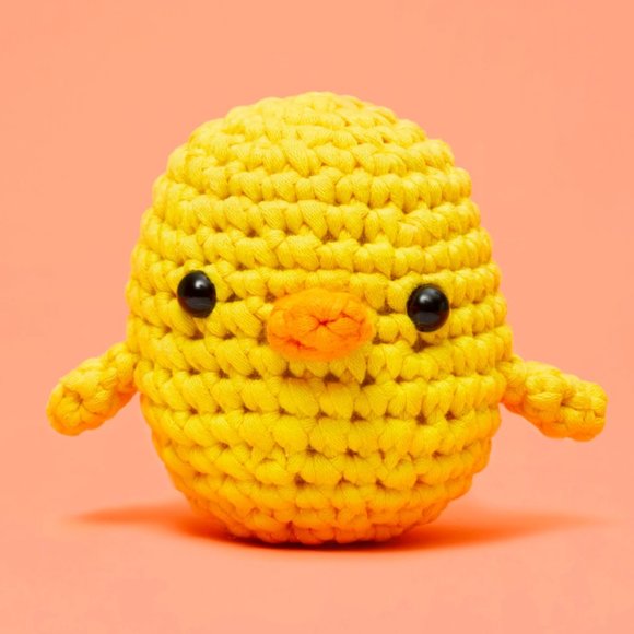 Kiki the Chick Beginner Crochet Kit - Picture 3 of 16